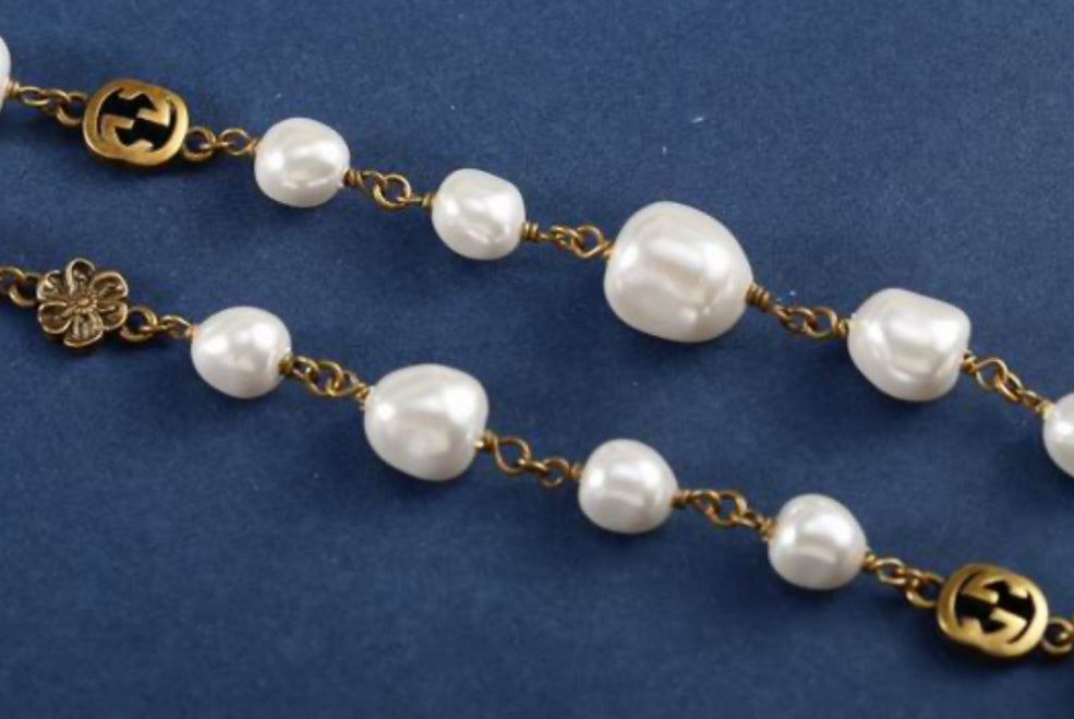 GG Gold and Pearl Necklace Set