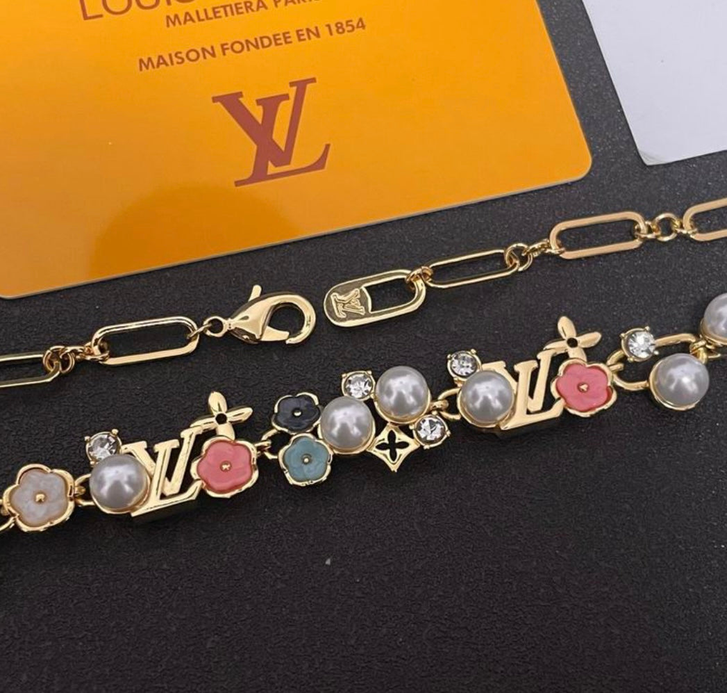 LV Flowers Necklace