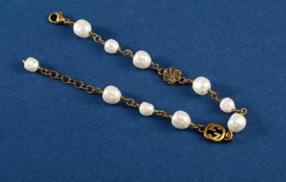 GG Gold and Pearl Necklace Set